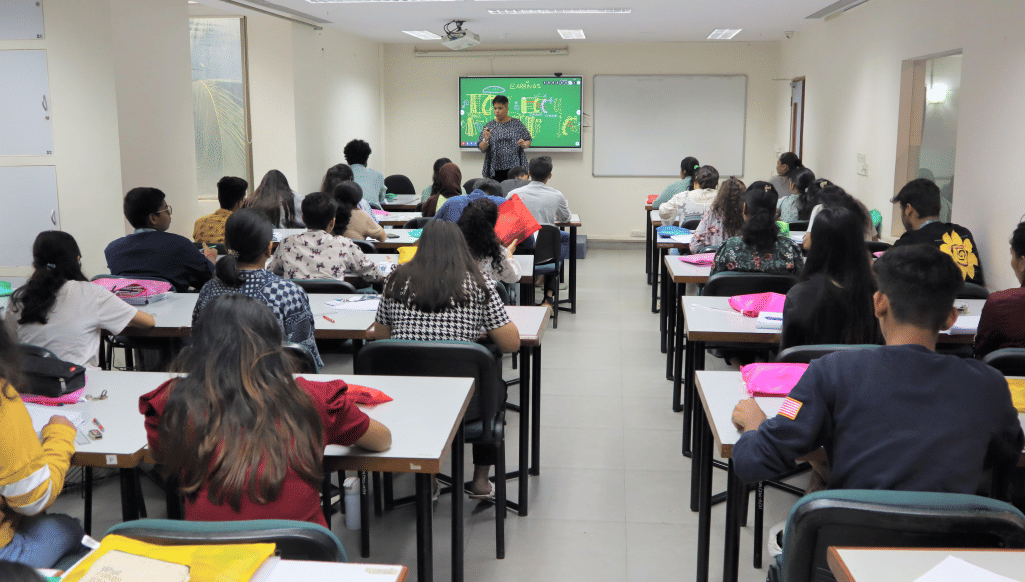Indian Institute of Gems & Jewellery Mumbai Student Life photo 12